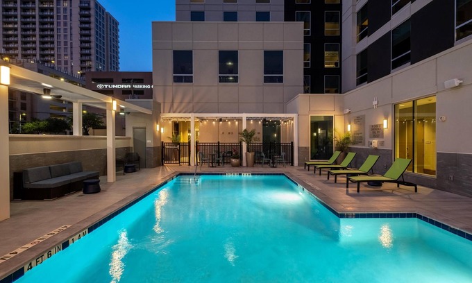 Central Business District Hotel | Home2 Suites by Hilton Houston Downtown Convention Center