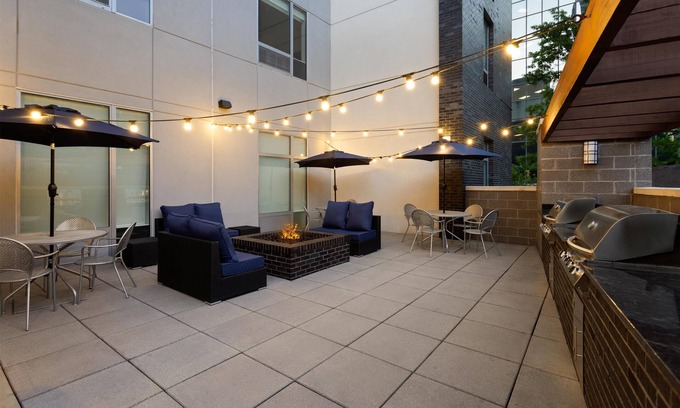 Greenville Downtown Hotel | Home2 Suites by Hilton Greenville Downtown
