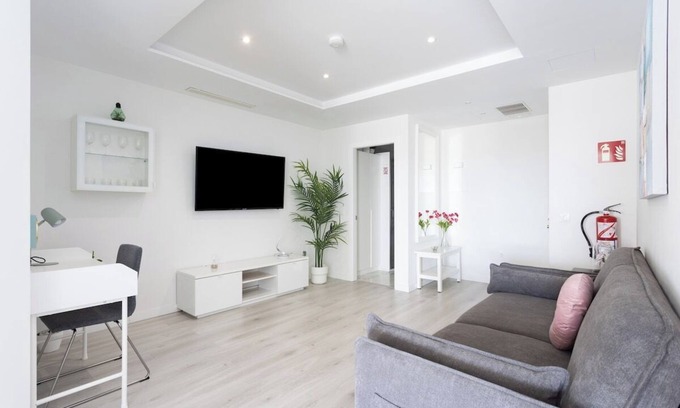 Santa Cruz de Tenerife Apartment | Home2Book Olympo Suite