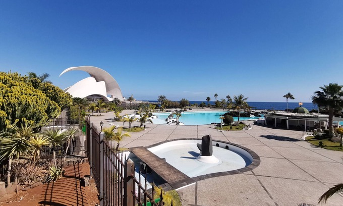 Santa Cruz de Tenerife Apartment | Home2Book Design Apartment Residencial Anaga