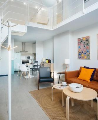 Nino Jesus Apartment | HOMEABOUT RETIRO Apartment II