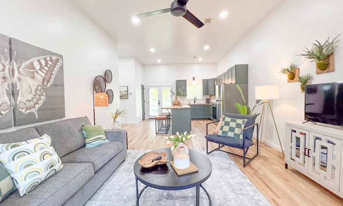 Mountain View Apartment | Homebase~ A Modern Apt w/No Extra Cleaning Fee