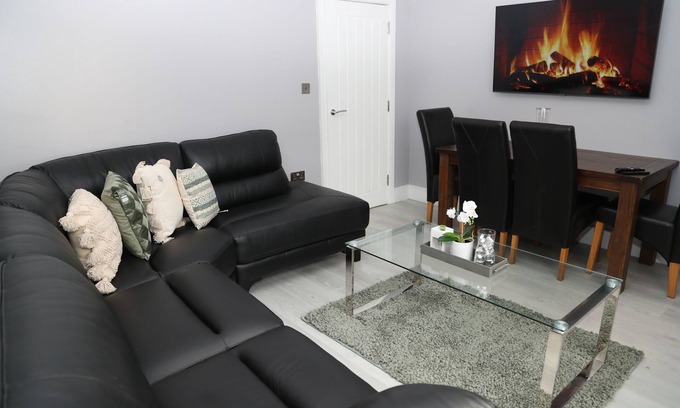 Acocks Green Apartment | Homely 1-Bed Apartment in Birmingham