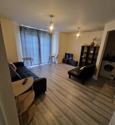 Middleton Apartment | Homely 2 bedrooms Flat