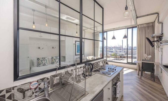 Cape Town Apartment | Homely Studio Apartment in Cape Town