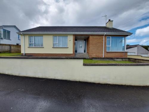 Articlave House | HOMELY YELLOW BUNGALOW -Articlave-near Castlerock