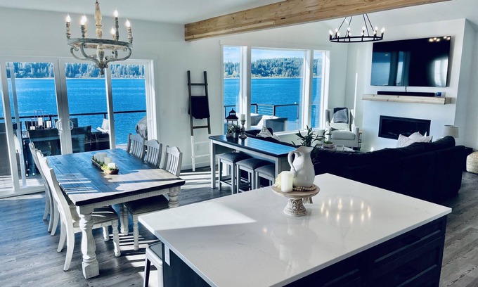 Belfair House | Homeport- Luxury Waterfront Home w/Hot Tub and Game Room