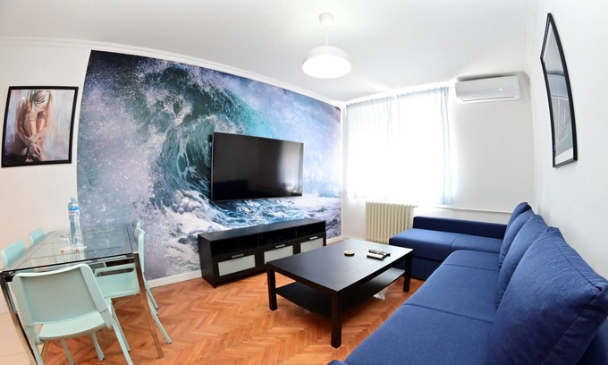 Novi Sad Apartment | HomeRent Royal