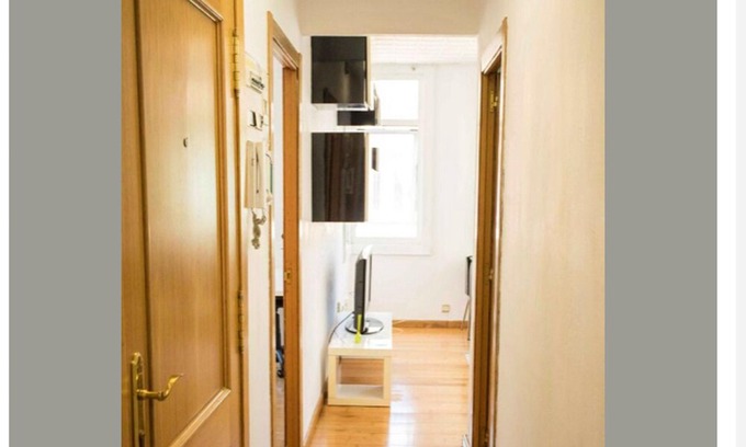 La Coruna Apartment | Homerez - Amazing appartement 1 km away from the beach for 5 ppl. with jacuzzi