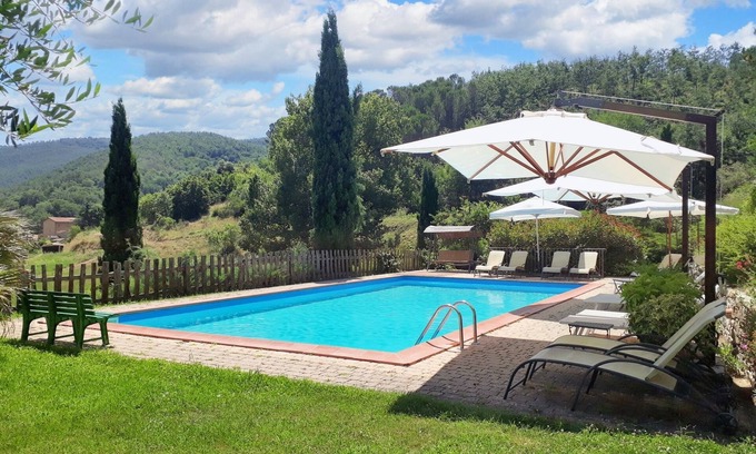 Lisciano Niccone Apartment | Homerez - Apartment in Lisciano Niccone