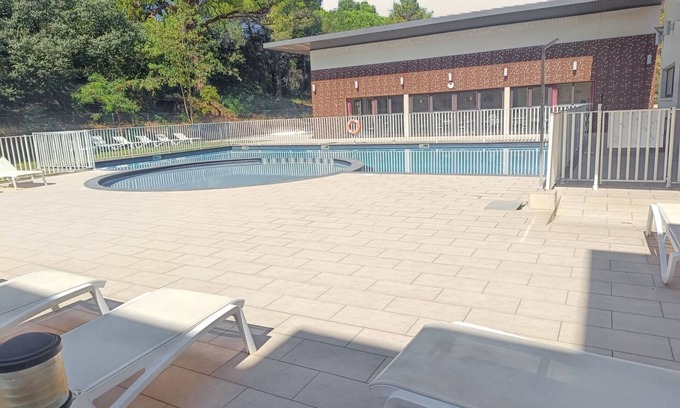 Remoulins Apartment | Homerez - Apartment in Remoulins