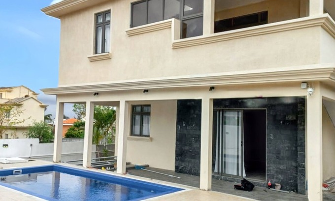 Flic-en-Flac Apartment | Homerez - Apartment Flic en Flac