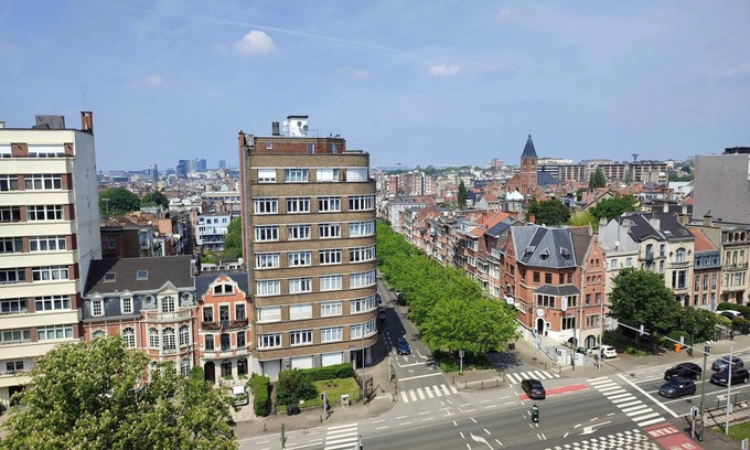 Etterbeek Apartment | Homerez - Apt. Etterbeek with balcony