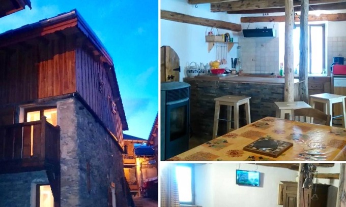 Praranger Ski Chalet | Homerez - Beautiful chalet for 4 ppl. with balcony at Les Belleville