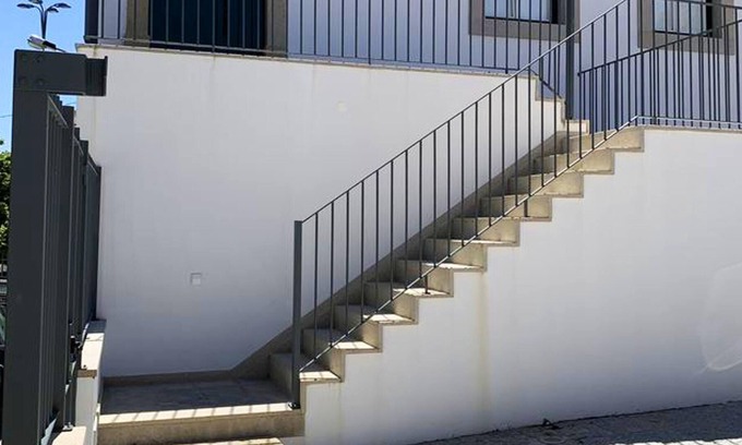 Castelo Branco House | Homerez - Beautiful house for 4 ppl. with balcony at Castelo Branco