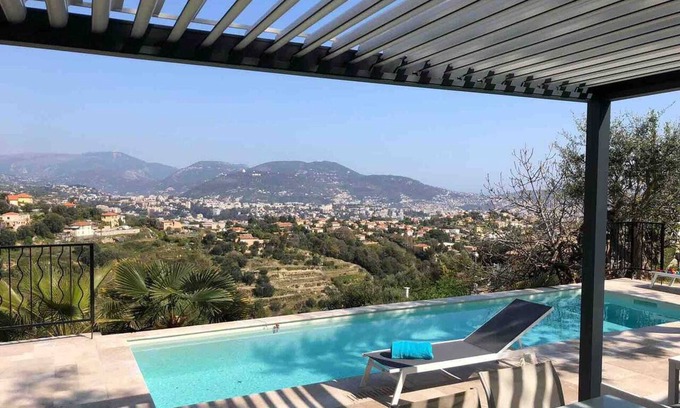 Saint Pierre de Feric Villa | Homerez - Big villa for 10 ppl. with swimming-pool and terrace at Nice