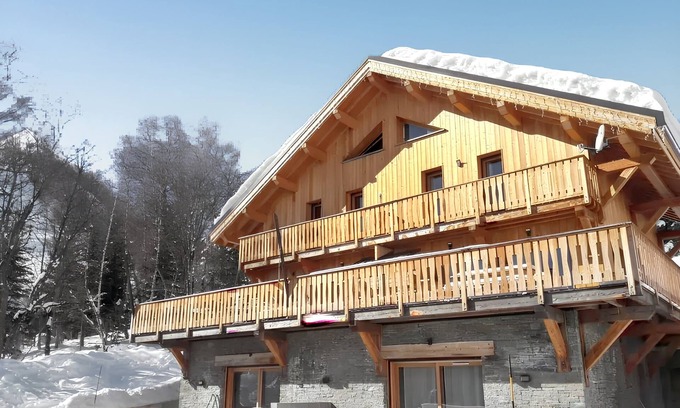 Saint-Sorlin-d'Arves Ski Chalet | Homerez - Chalet in Saint-Sorlin-d'Arves