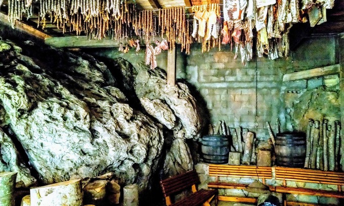 Vrbanje Ski Chalet | Homerez - Chalet in Herceg Novi