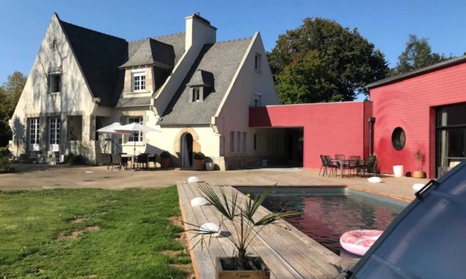 Plouigneau Villa | Homerez - Chic Villa in Plouigneau with Private Pool