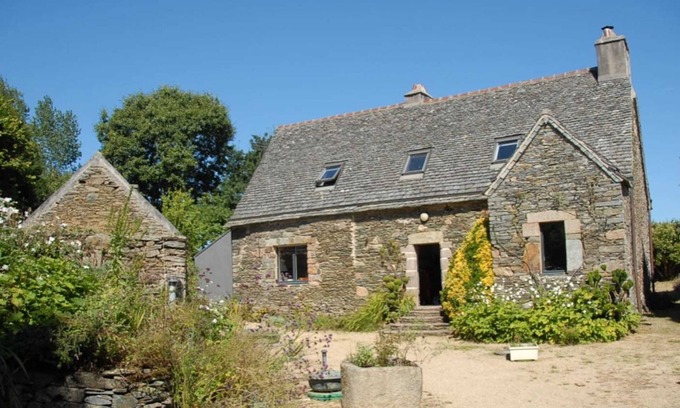 Guimaec House | Homerez - Cosy house in Guimaëc