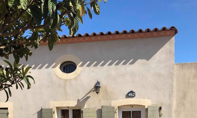 Gallargues-le-Montueux House | Homerez - Beautiful house for 4 ppl. with shared pool at Gallargues-le-Montueux