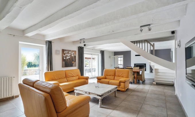 Saint-Sylvestre-sur-Lot Villa | Homerez - Villa in Saint Sylvestre sur Lot.