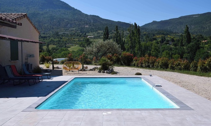 La Roche-sur-le-Buis House | Homerez - House, La Roche-sur-le-Buis.