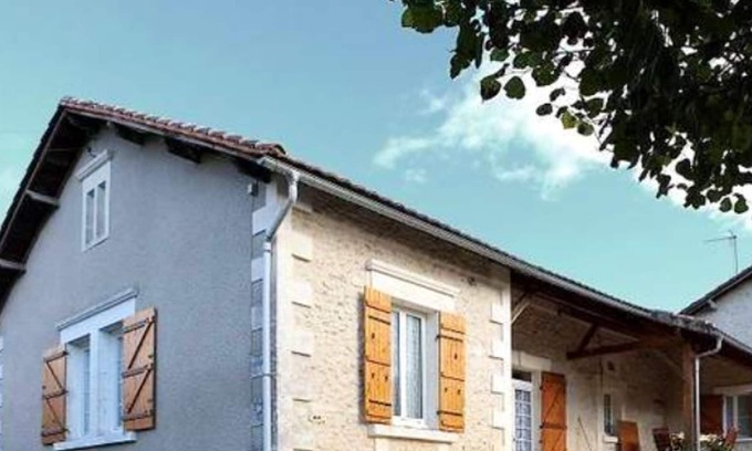Bussac House | Homerez - Nice house 10 km away from the beach for 6 ppl. with garden at Bussac