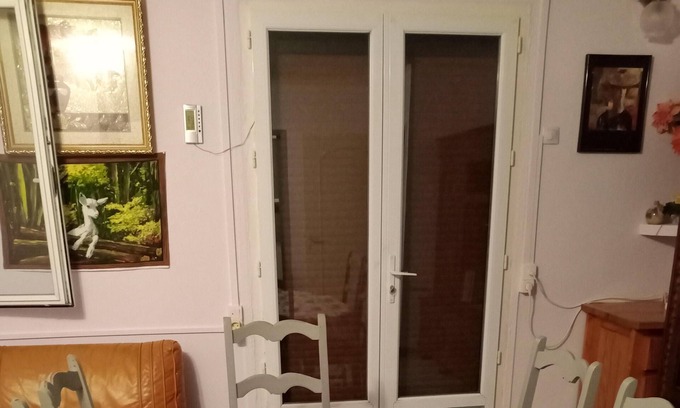 Montlucon House | Homerez - Nice house for 6 ppl. with garden, terrace and balcony at Montluçon