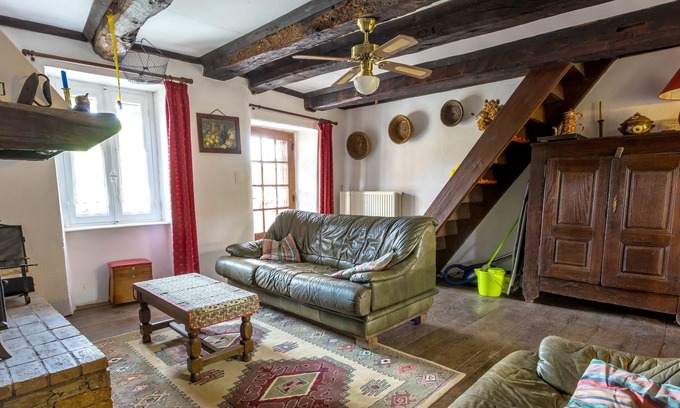 Rignac House | Homerez - Nice house for 6 ppl. with garden, terrace and balcony at Cabanes