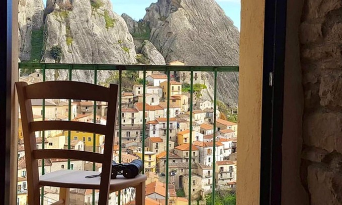 Castelmezzano Apartment | Homerez - Nice studio for 2 ppl. with balcony at Castelmezzano