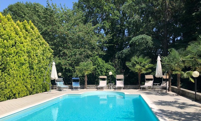 Tuoro sul Trasimeno Villa | Homerez - Spacious villa 2 km away from the beach for 6 ppl. with swimming-pool