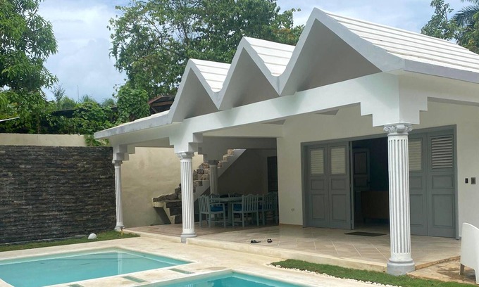 El Callejon House | Homerez - Spacious house 2 km away from the beach for 6 ppl. with swimming-pool