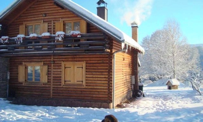 Bihac House | Homerez - Spacious House in Lohovo with Terrace