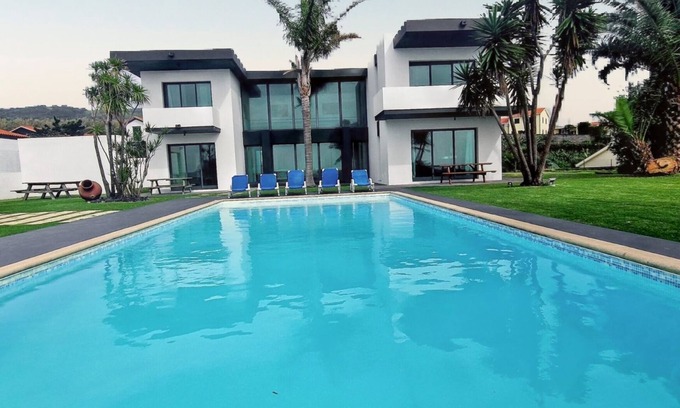 Vila Franca do Campo Villa | Homerez - Villa in Vila Franca Do Campo