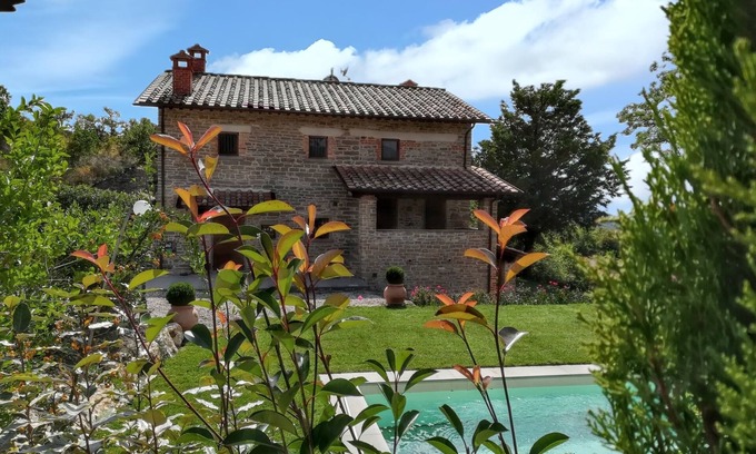 Pieve Santo Stefano Villa | Homerez - Villa in Pieve Santo Stefano