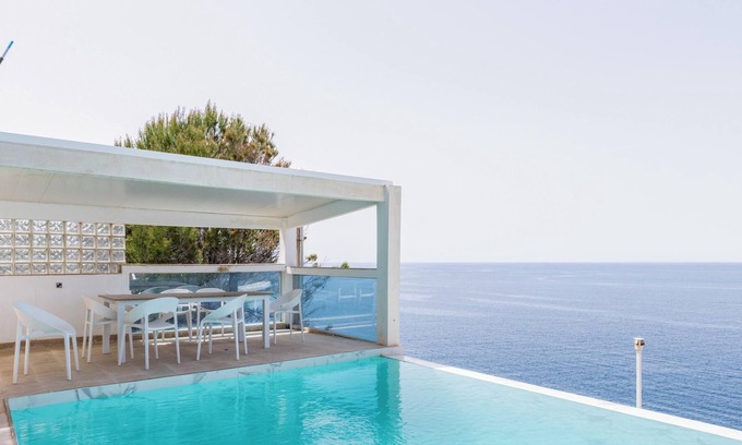El Toro Villa | Homerez - Villa for 6 ppl. with swimming-pool, jacuzzi and sea view at El Toro
