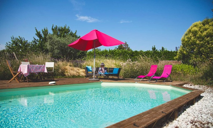 Noe Villa | Homerez - Villa for 8 ppl. with swimming-pool, jacuzzi and garden at Noe