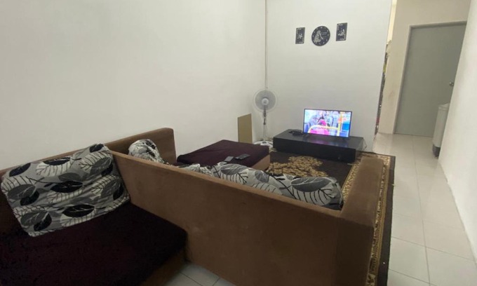 Marang House | Homestay D’Bella
