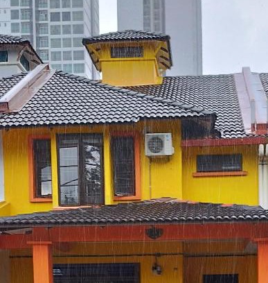 Taman Mount Austin House | Homestay Haura