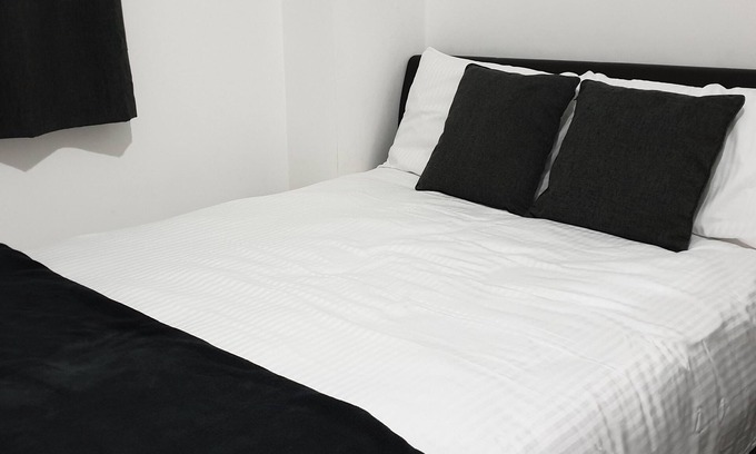 Walsall House | Homestay in Walsall