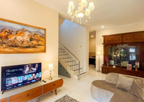 Gedongkiwo Villa | Homestay Kamar Tamu Gedongkiwo
