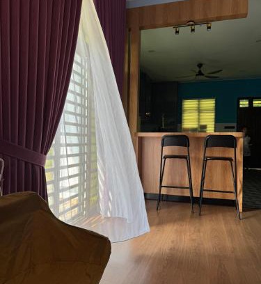 Bachok House | Homestay Kamilia