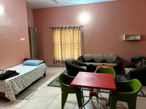 Varanasi Villa | HOMESTAY or VILLA Aarti Kunj