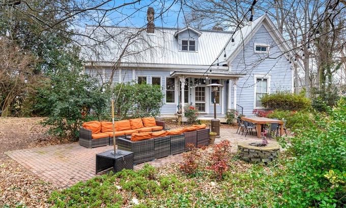 Fairburn House | Homestead Away from Home