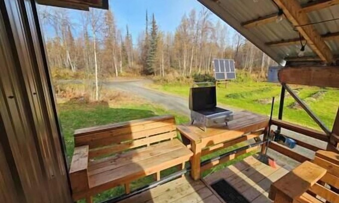 Susitna North House | Homestead Cabin West