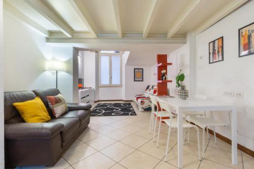 Cagliari Apartment | HomeToLove Villanova
