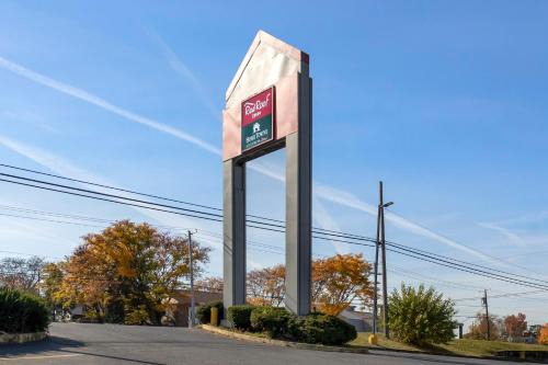 Witmer Hotel | HomeTowne Studios by Red Roof Lancaster