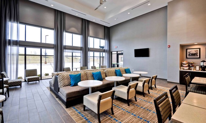 West Chester Hotel | Homewood Suites by Hilton Cincinnati/West Chester