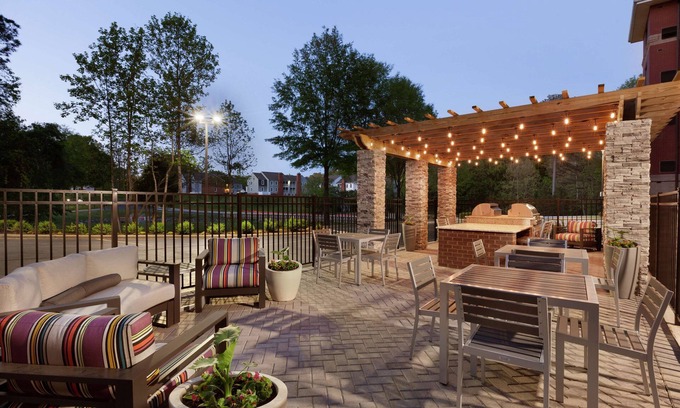 Williamsburg Hotel | Homewood Suites by Hilton Williamsburg